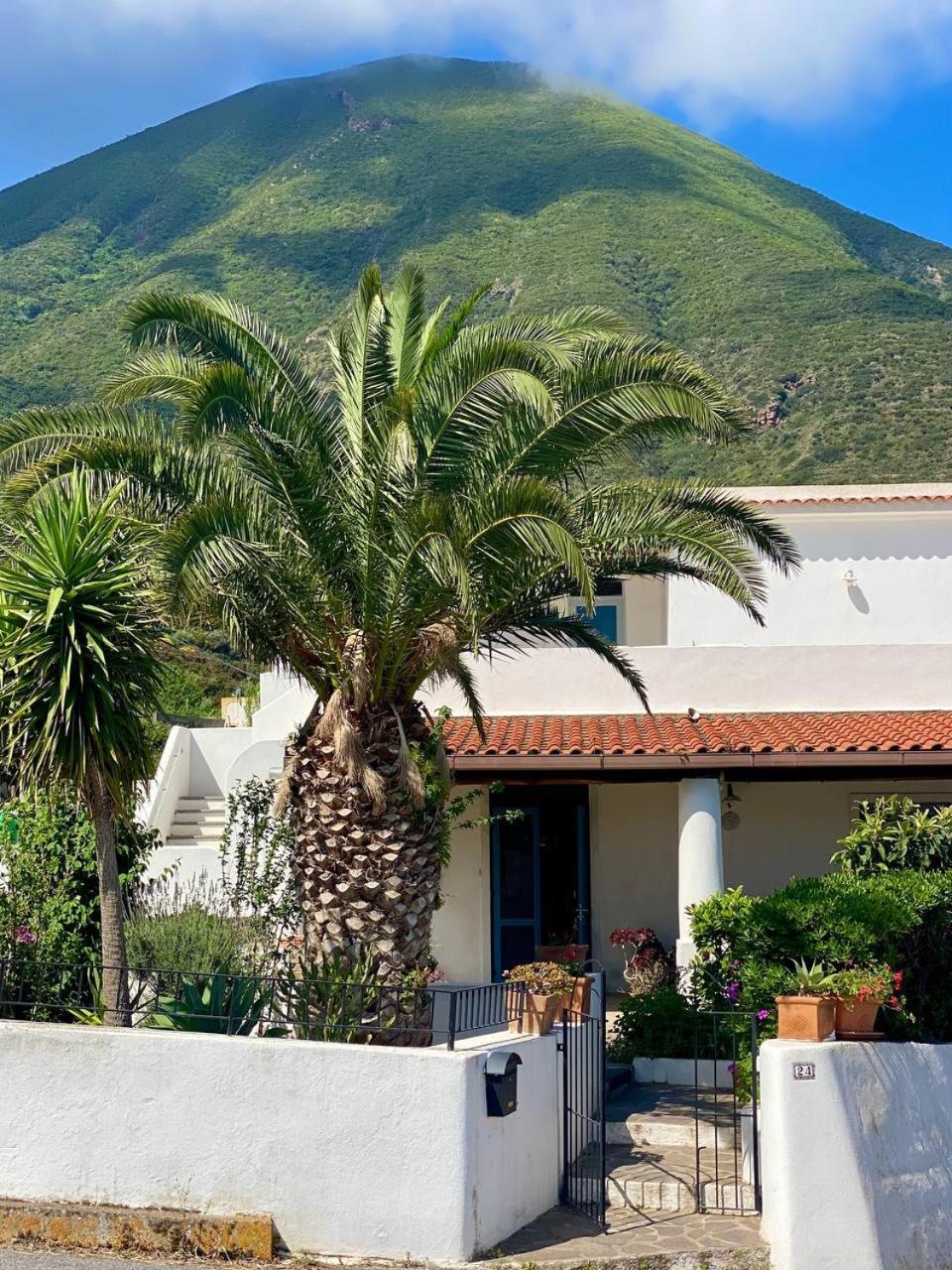 Villa Casa Zagami Malfa  Exterior foto